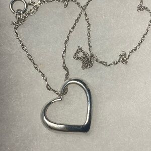 Silver Heart Pendant Necklace (3g)